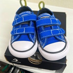 Brand new baby converse shoes